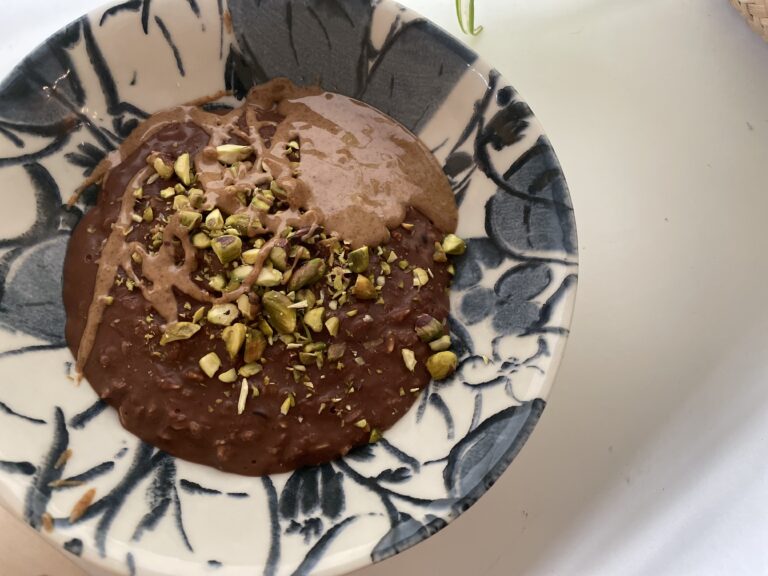 4 ingredients goodnessglows chocolate porridge